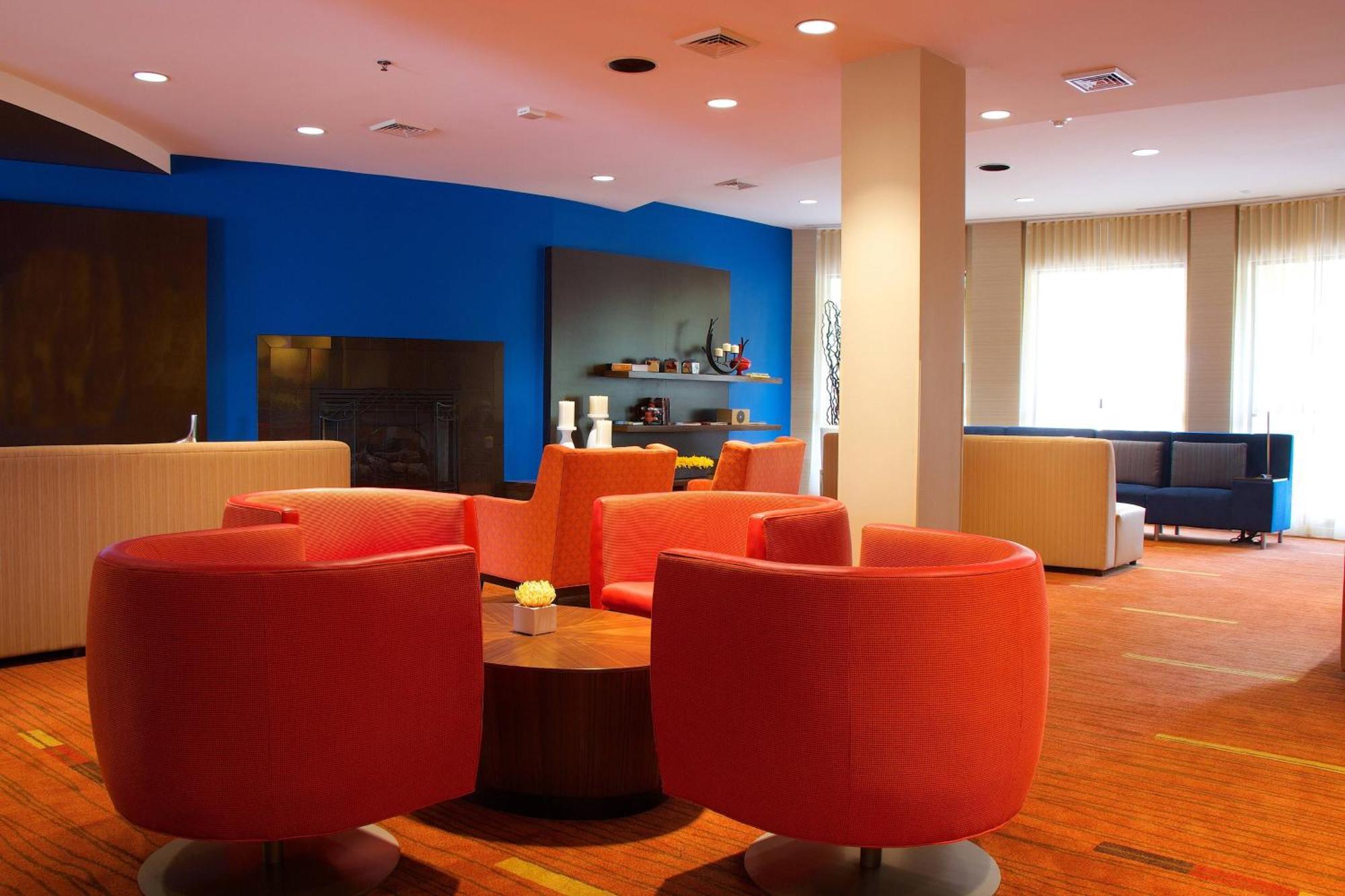 Courtyard Blacksburg Bagian luar foto