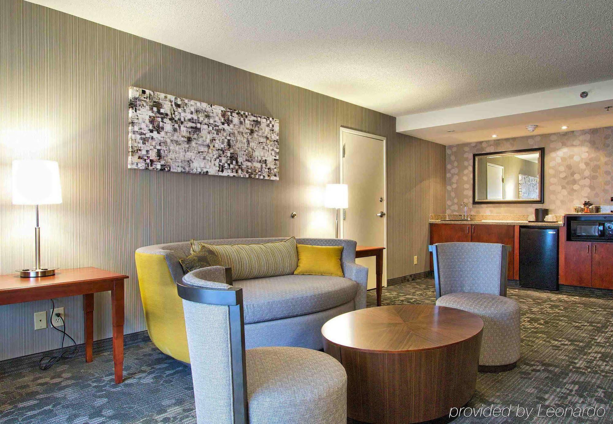 Courtyard Blacksburg Bagian luar foto